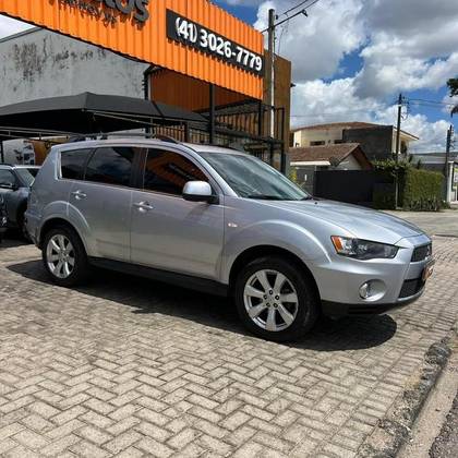 MITSUBISHI OUTLANDER 3.0 GT 4X4 V6 24V GASOLINA 4P AUTOMÁTICO
